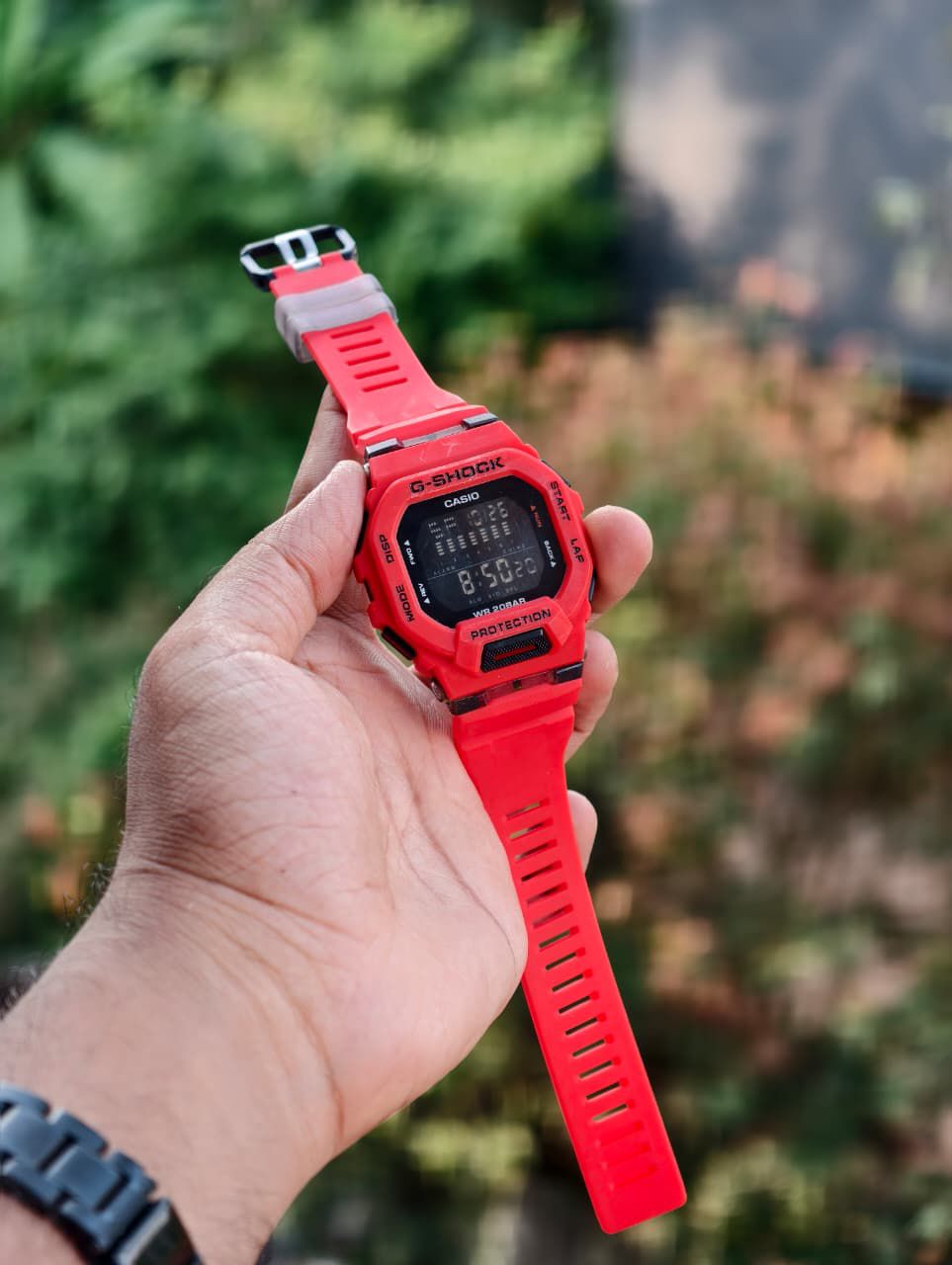 Premium G-Squad Digital Sport Watch | Vibrant Red High-Impact Resin Strap | Men’s Fitness & Tactical Watch