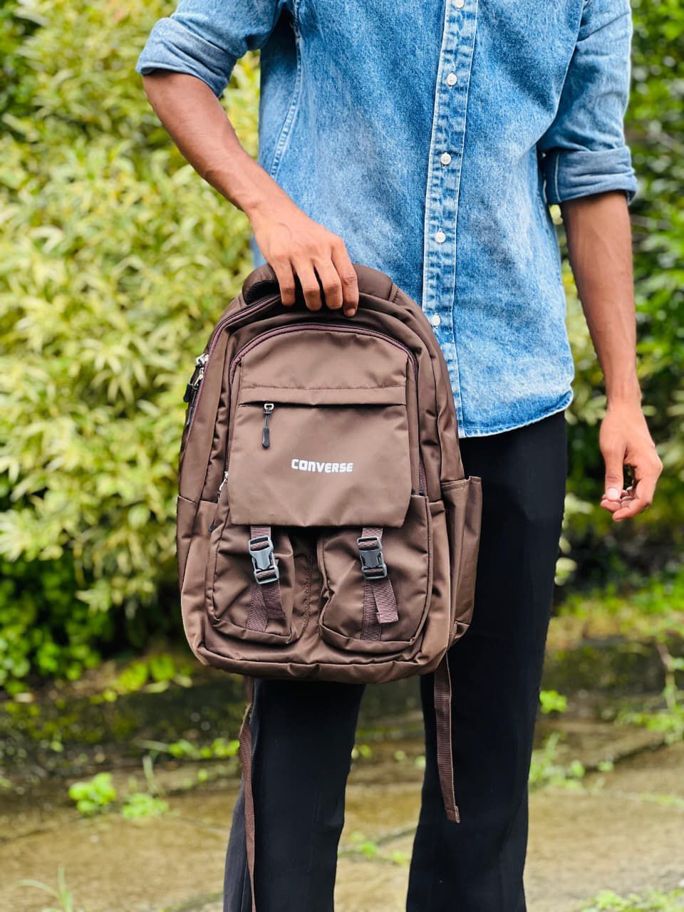 Premium Option: Converse Heritage Expedition Backpack – Earth Brown Stylish Option: Converse Urban Utility Multi-Pocket Backpack Simple & Direct: Converse Rugged Daily Carry Backpack (Brown)