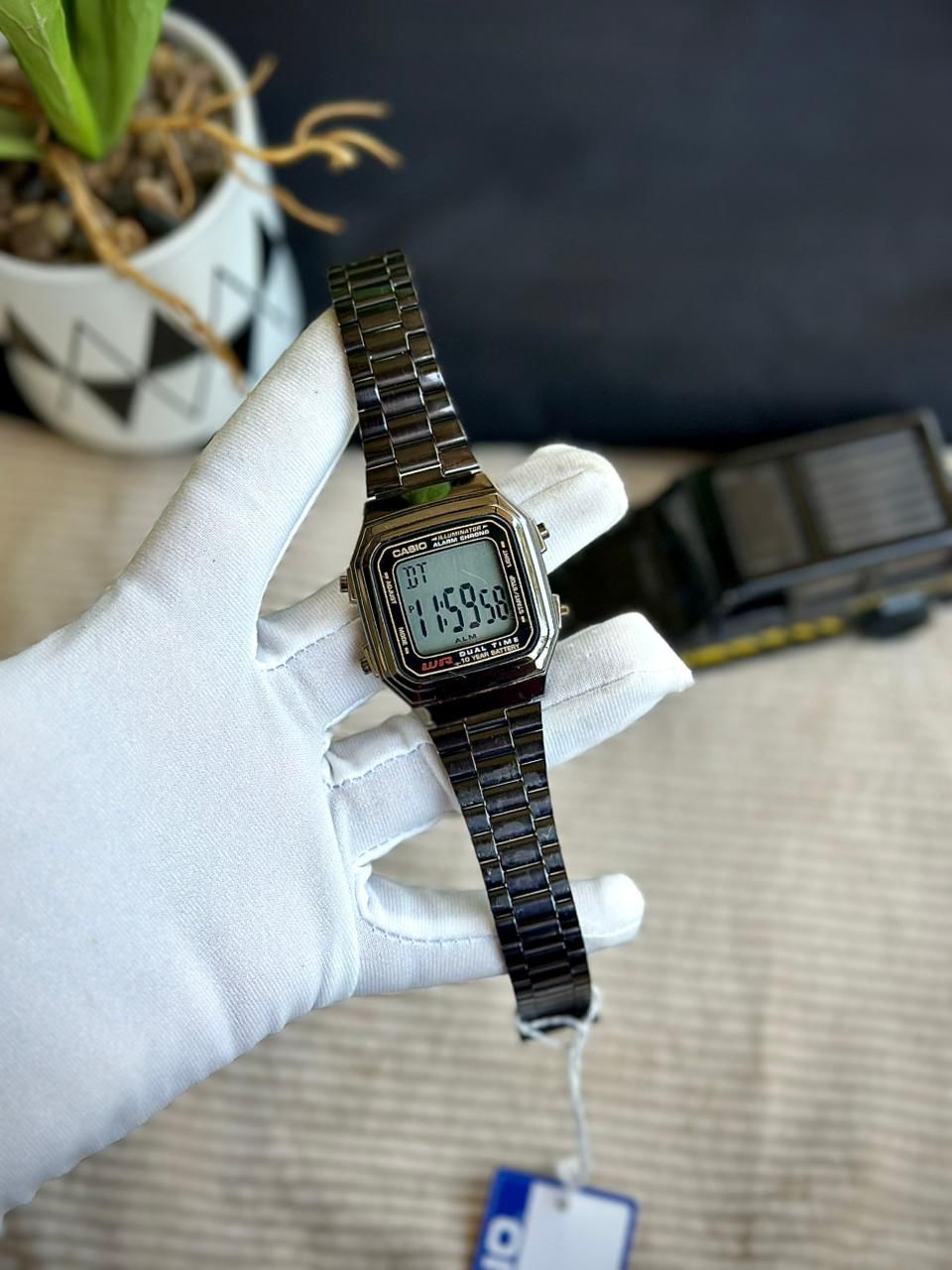 Classic Vintage Digital Watch | Premium Stainless Steel Metal Strap | Retro Unisex Wristwatch