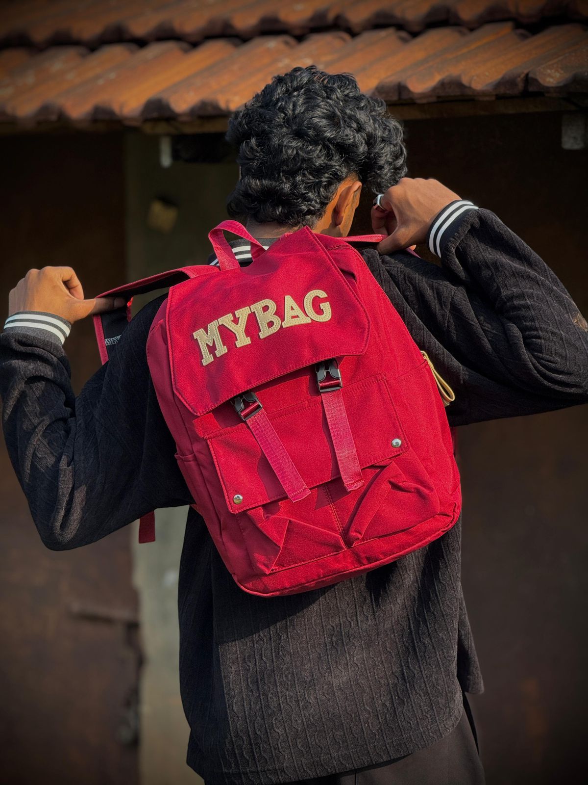 Premium Option: The Urban Heritage Collection – SÜJÜ & MYBAG Series Trend Option: SÜJÜ Dual-Tone & MYBAG Classic Tactical Daypacks Variant Option: SÜJÜ "Smile" Series Casual Backpacks