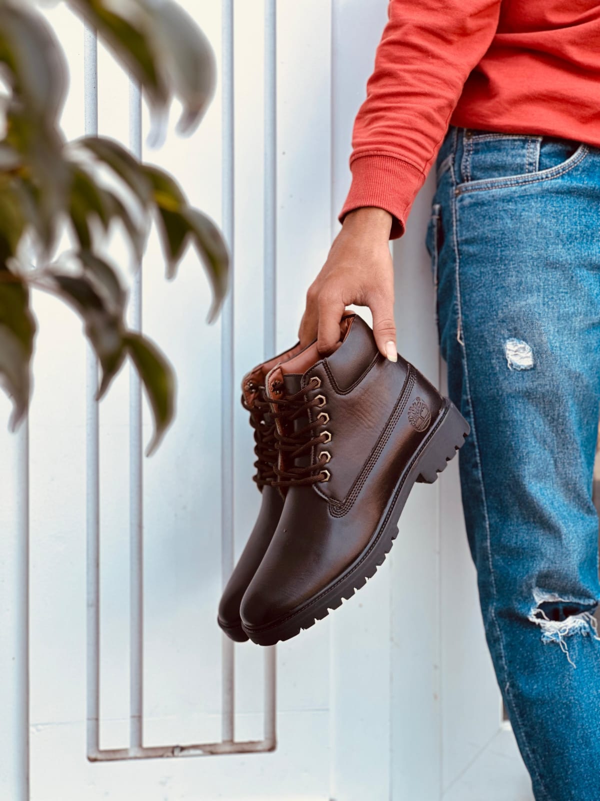 Timberland 6-Inch Premium Boot – Stealth Black Leather Edition