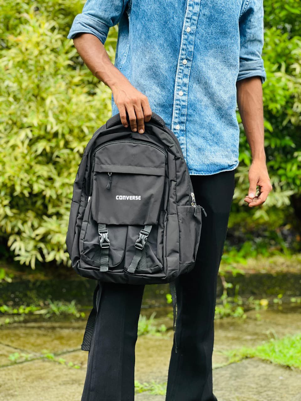 Premium Option: Converse Heritage Expedition Backpack – Earth Brown Stylish Option: Converse Urban Utility Multi-Pocket Backpack Simple & Direct: Converse Rugged Daily Carry Backpack (Brown)
