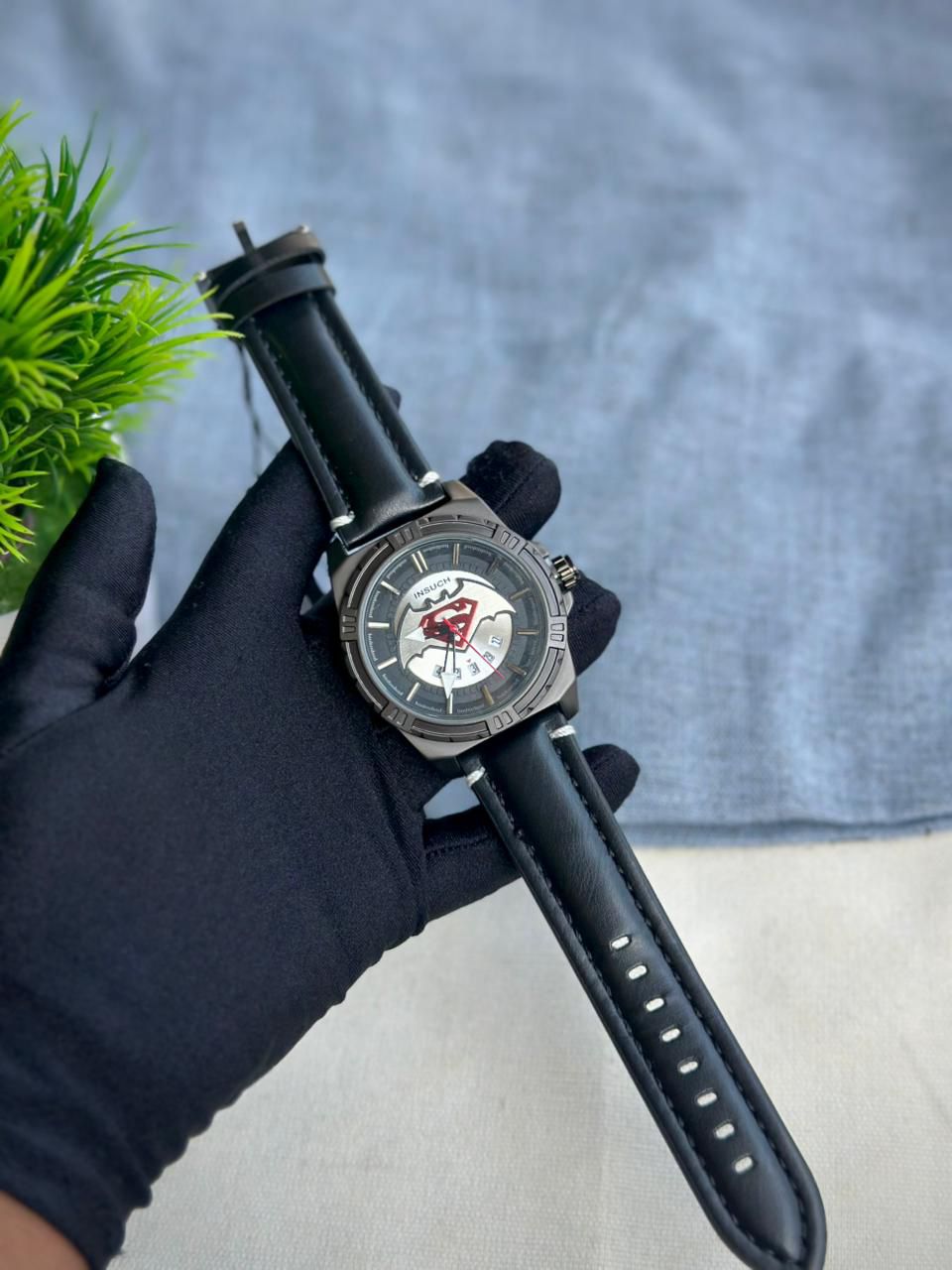 Insuch Limited Edition "World’s Finest" Hybrid Luxury Watch - Shadow Grey & Red