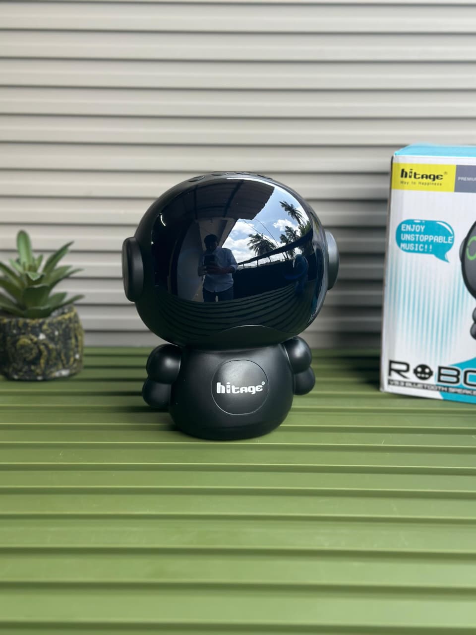 Hitage Astronaut Smart Bluetooth Speaker with LED Display