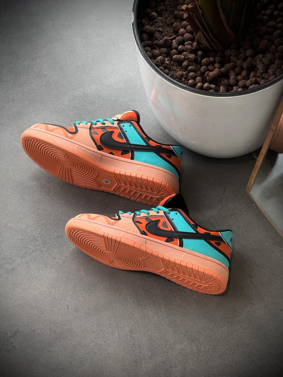 Nike HF "Artist Edition" Dunk Low – Custom Graphic Streetwear Sneakers