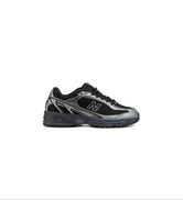 509 sneaker in a black and grey with ABZORB cushioning.
