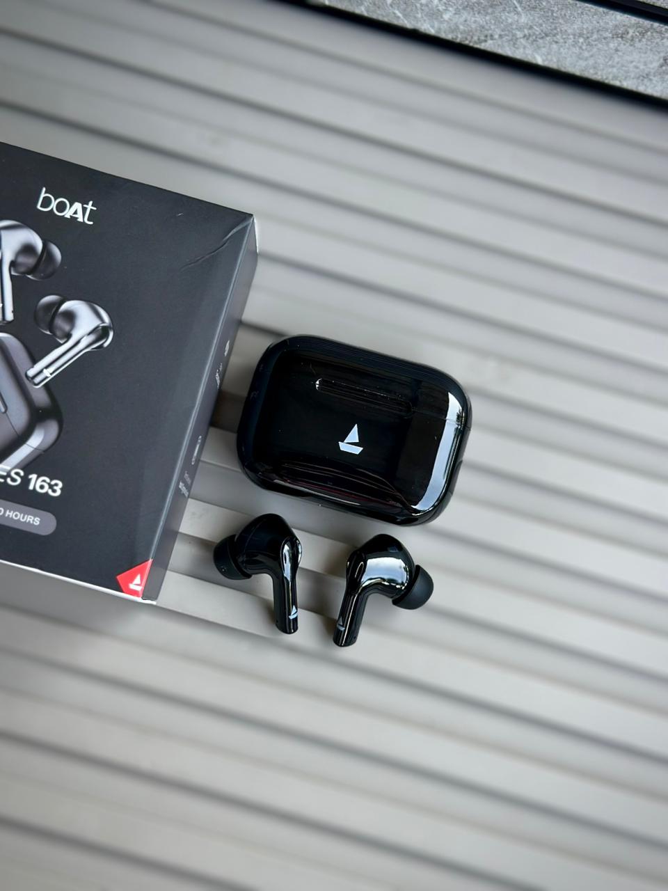 boAt Airdopes 163 True Wireless Earbuds – Massive Playtime & Immersive Sound