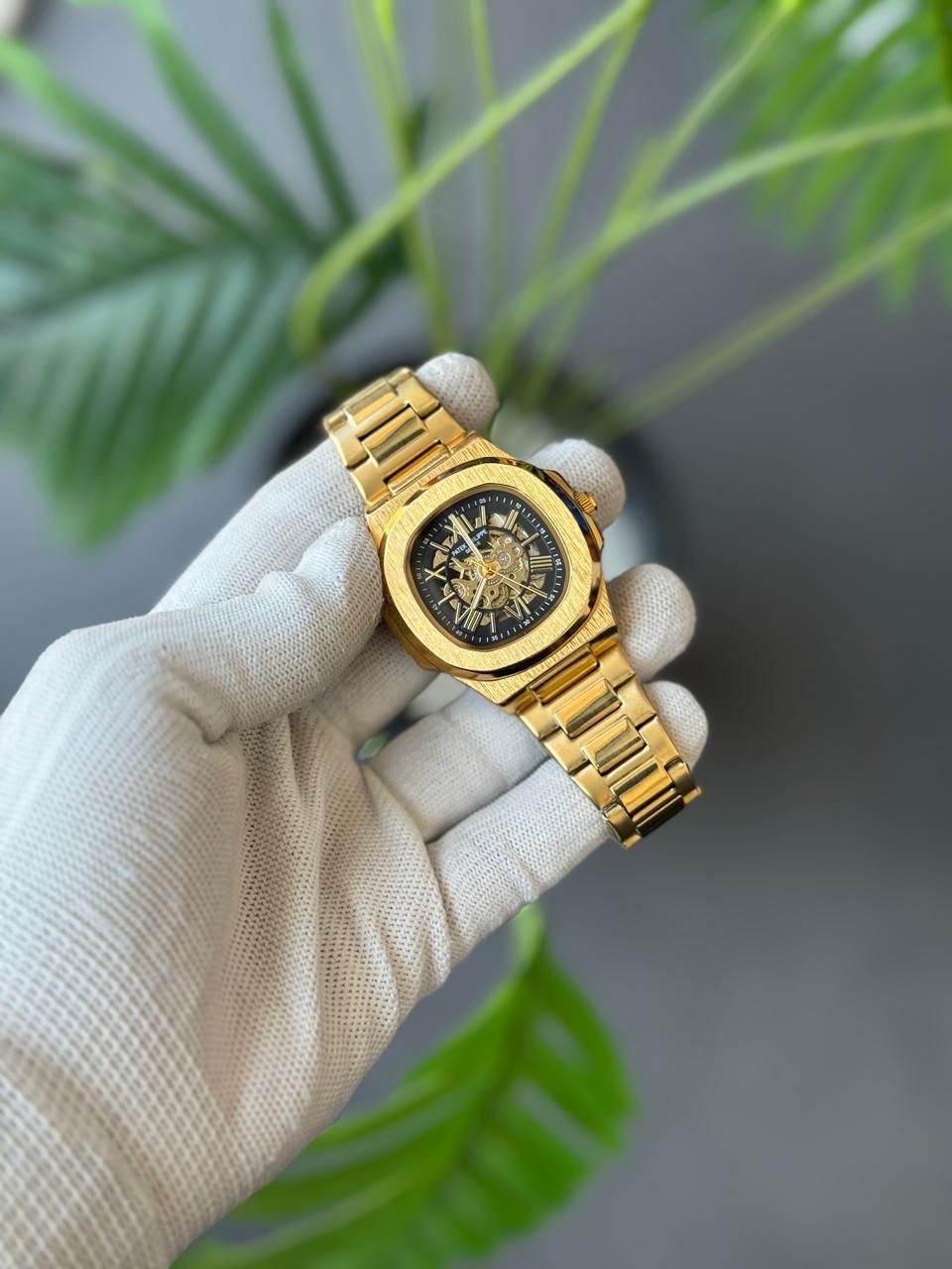 Grand Horizon Skeleton Automatic – Tiffany Blue Edition Luxury Timepiece