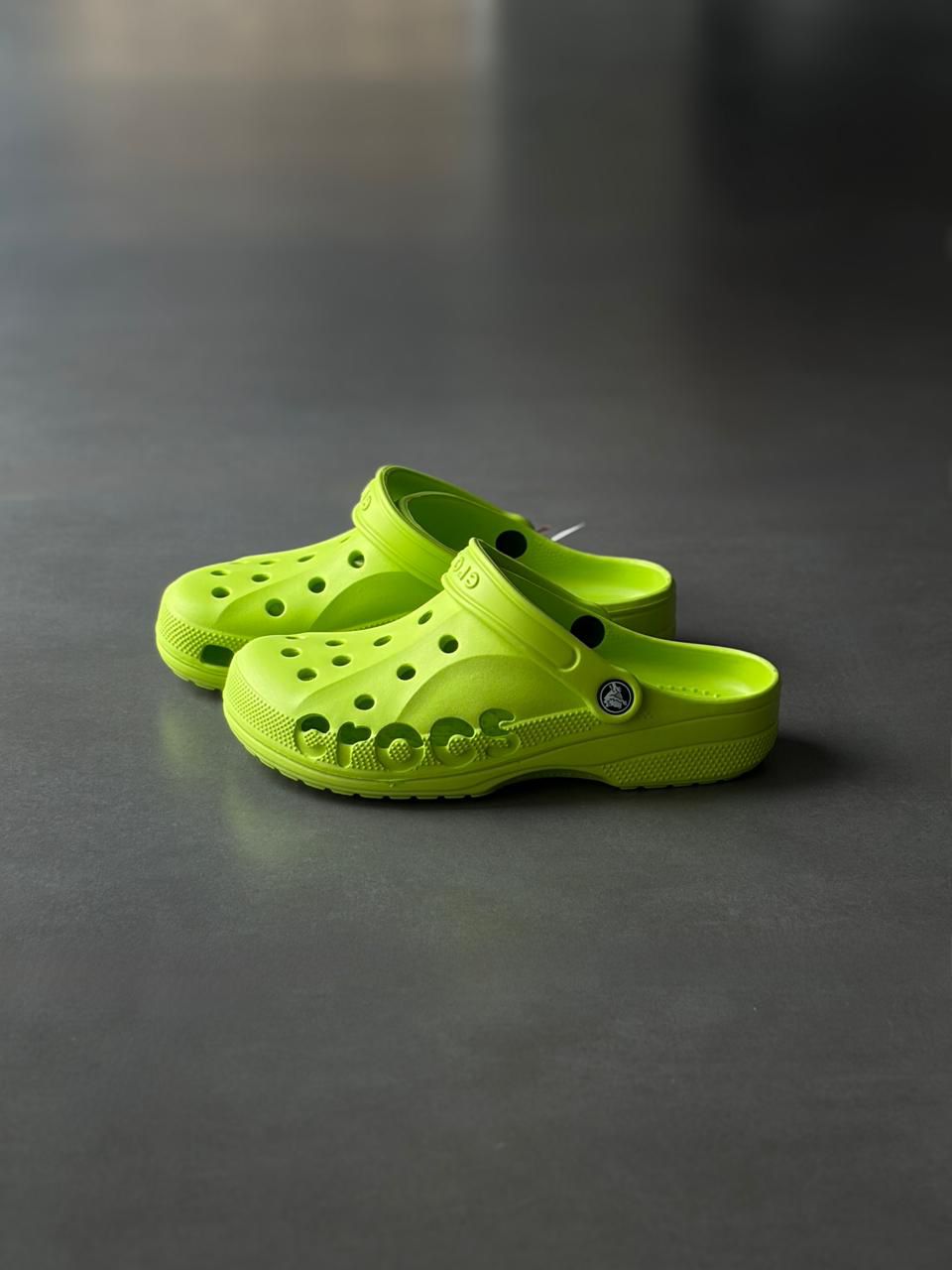 Crocs Classic Clog – Vibrant Multi-Color Collection
