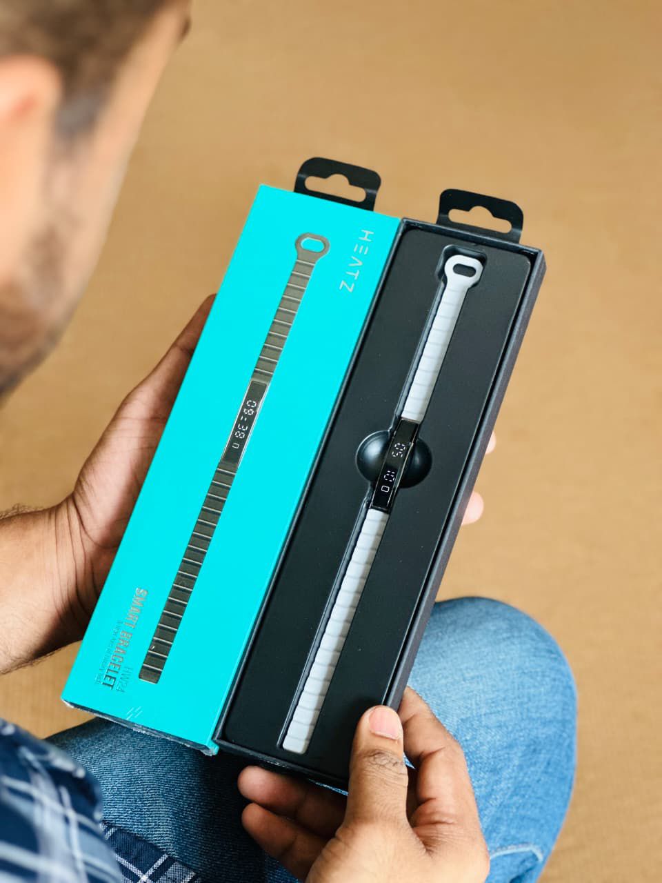 Heatz HW24 Ultra-Slim Smart Bracelet – Sleek Fitness & Lifestyle Tracker