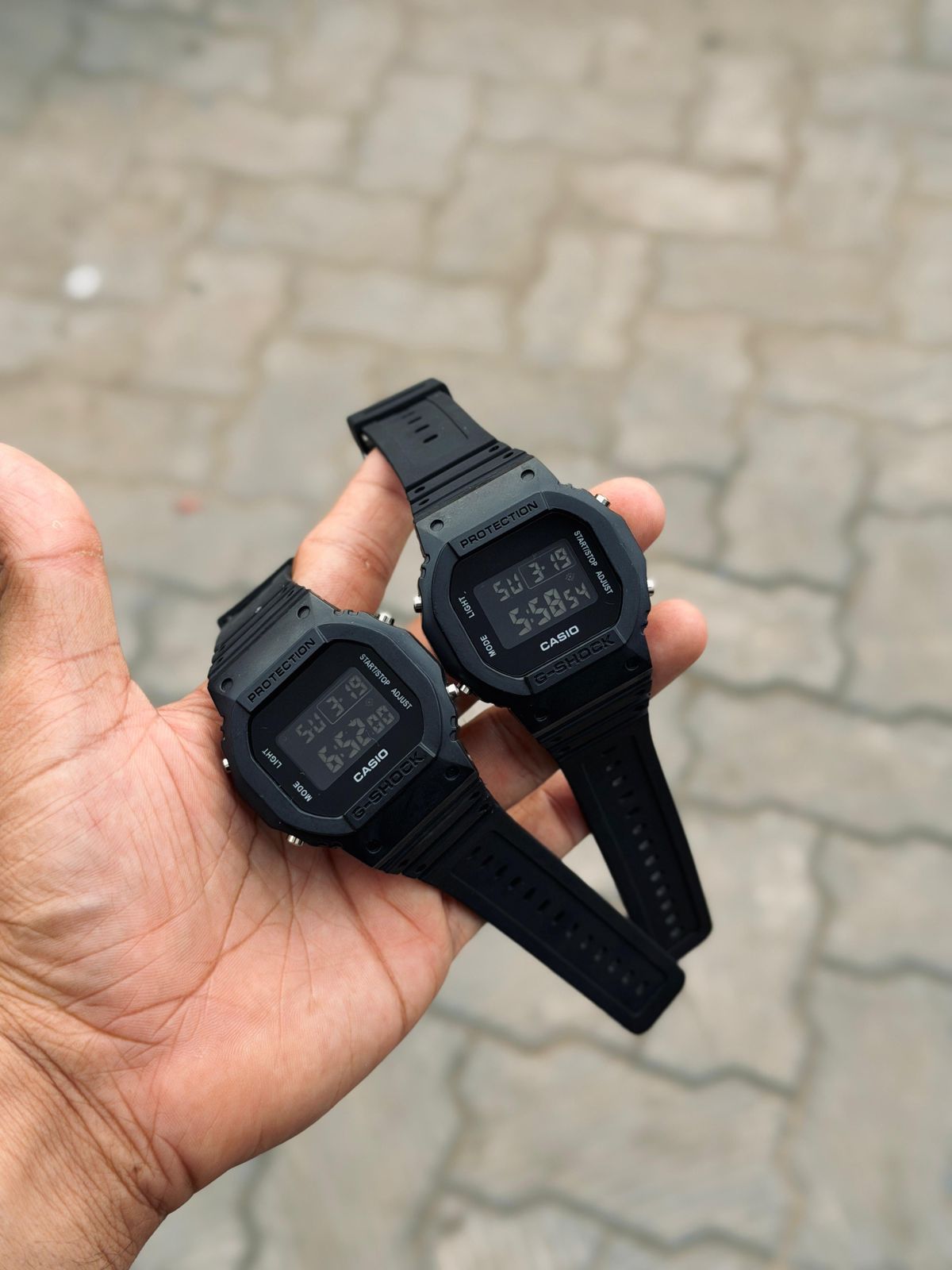 Classic Digital "Illuminator" Series | High-Polish Metallic Finish | Vintage Retro-Tech Daily Watch