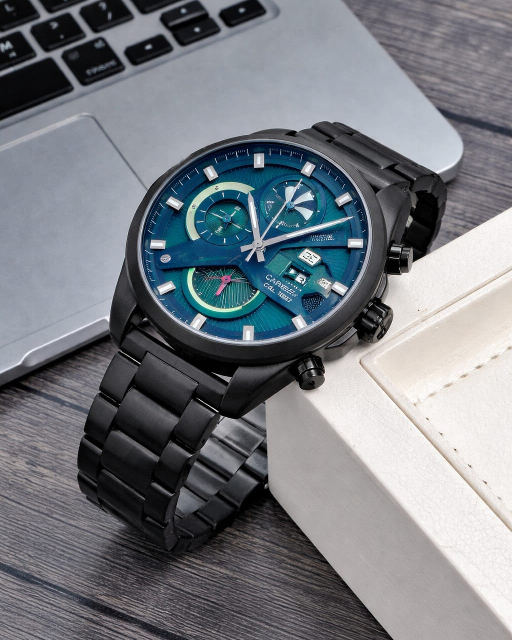 Grand Carrera Premium Watch