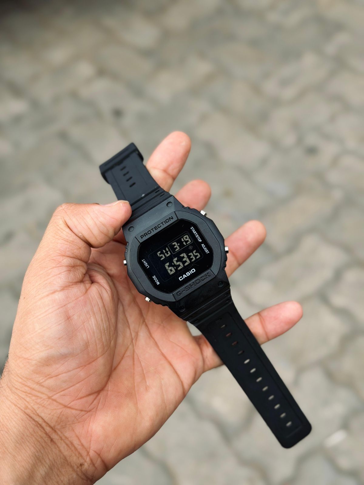 Classic Digital "Illuminator" Series | High-Polish Metallic Finish | Vintage Retro-Tech Daily Watch