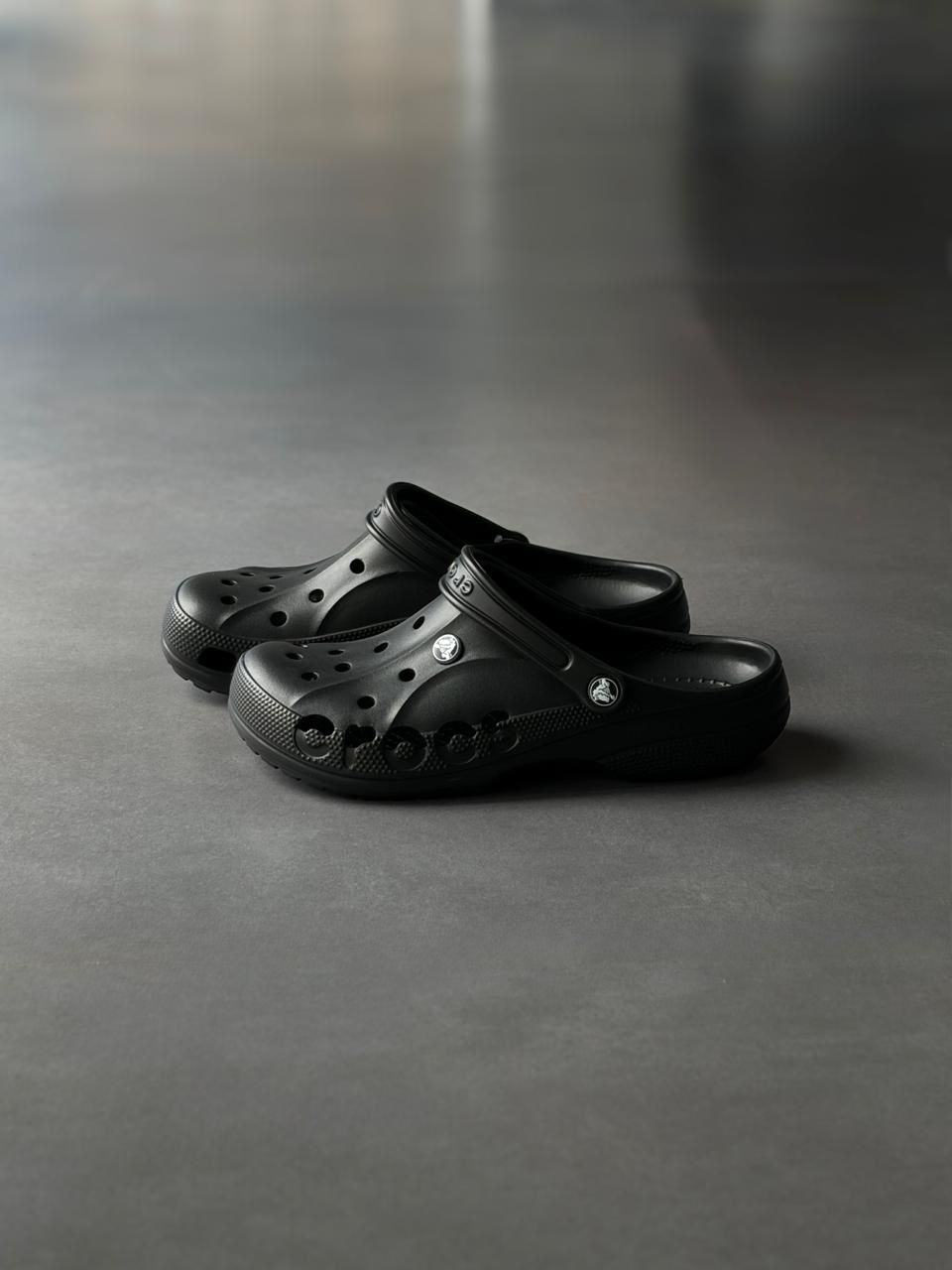 Crocs Classic Clog – Vibrant Multi-Color Collection