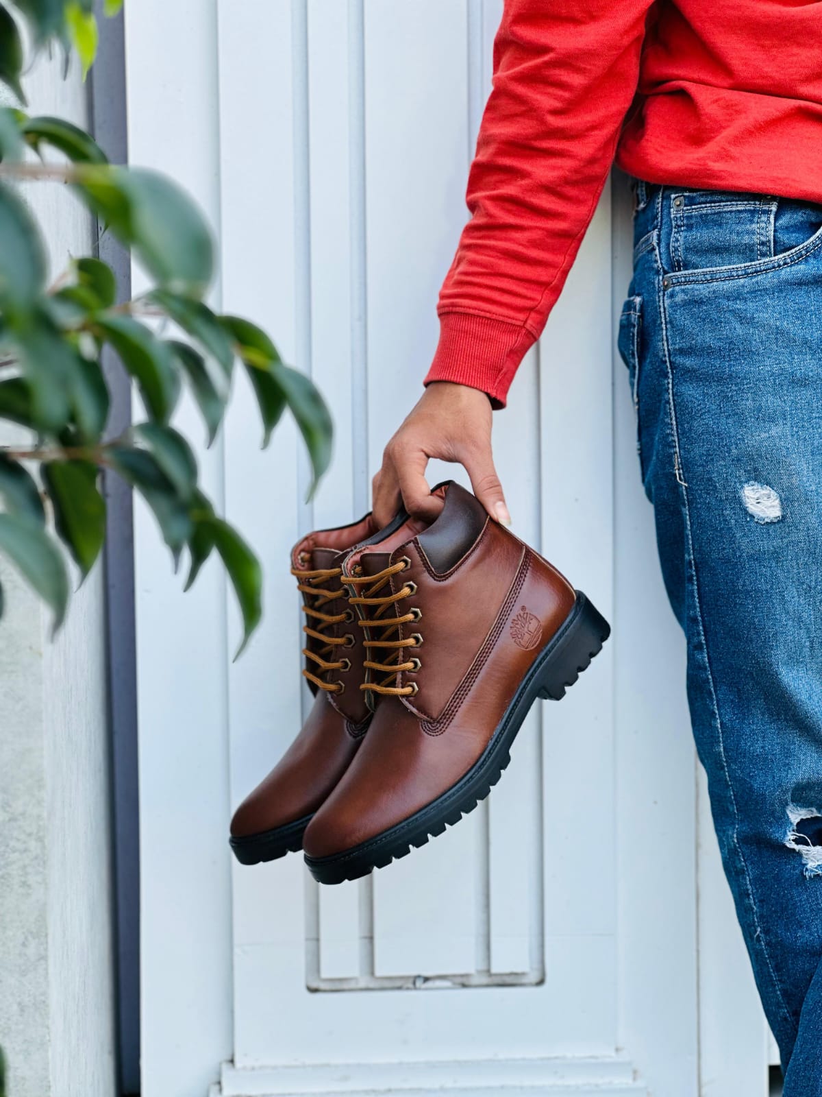 Timberland 6-Inch Premium Boot – Stealth Black Leather Edition